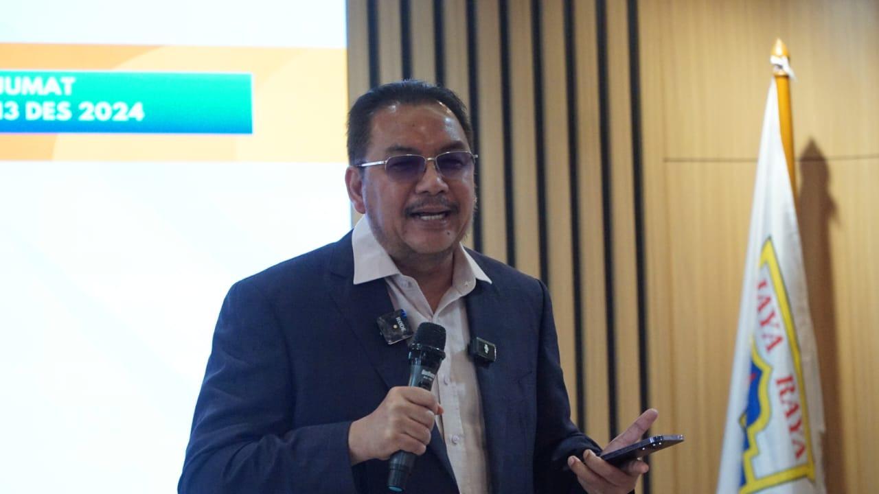 Pendiri Lembaga Survei LSI yang juga Ketua Umum Perkumpulan Penulis Indonesia Satupena, Denny JA (Istimewa)