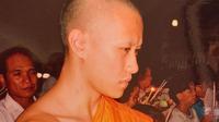 Sam Yo, mantan biksu yang sekarang menjadi instruktur kebugaran, seperti pilates dan peloton (dok.instagram/@yoiamsamyo/https://www.instagram.com/p/B8zc9i2De8k/Komarudin)