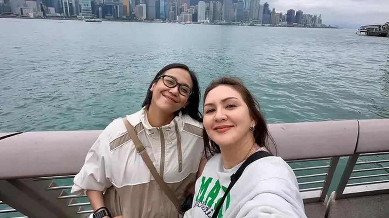 Bersahabat 22 Tahun, Ini 6 Potret Donna Agnesia Liburan Perdana Bareng Sahabat