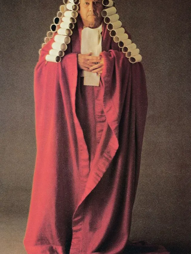10 Potret Fashion DIY Ini Sempat Populer di Tahun 1986