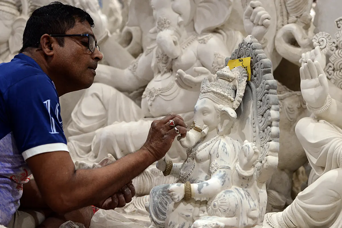 FOTO: Melihat Pembuatan Patung Dewa Ganesha Jelang Festival Ganesh Chaturthi