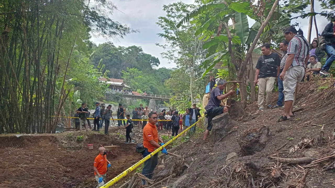 Penemuan tulang bayi di Banyumas, Jawa Tengah. (Foto: Liputan6.com/Rudal Afgani Dirgantara)