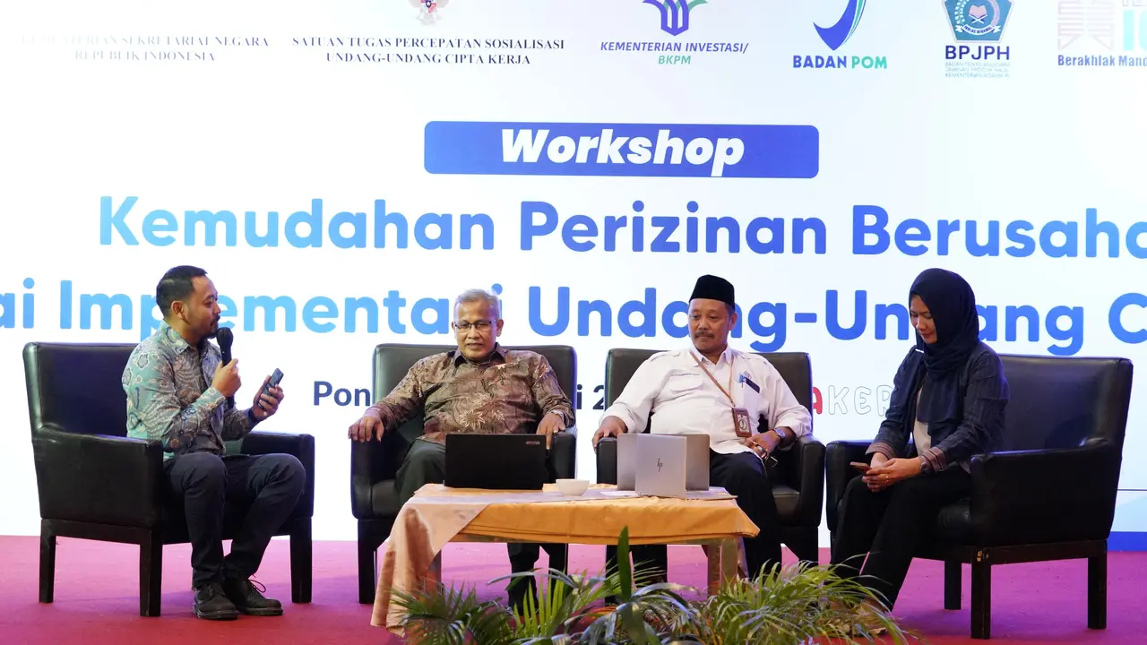 Satgas Percepatan Sosialisasi UU Cipta Kerja (Satgas UU Cipta Kerja) menggelar workshop dan coaching clinic  bertemakan "Kemudahan Perizinan Berusaha Sebagai Implementasi UU Cipta Kerja" di Pontianak.