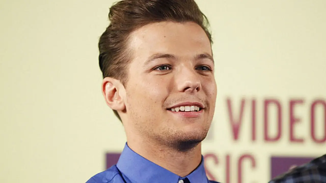 louis-tomlinson-130915b.jpg