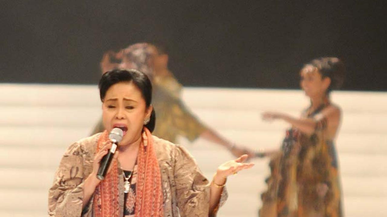 7 Fakta Yati Pesek yang Viral Direndahkan oleh Gus Miftah, Masih Tetap Berkarya di Usia 72 Tahun - Salah Satu Seniman Legendaris Tanah Air