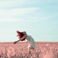 5 Cara Menumbuhkan Feminine Energy: Temukan Kekuatan dan Keanggunan Dalam Dirimu | copyright pexels.com/Olga