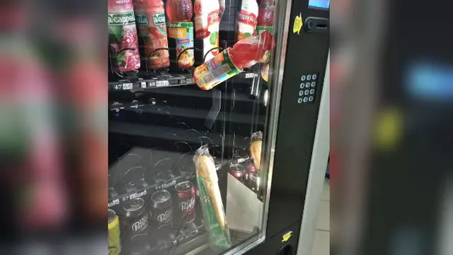 Kalau terjebak dalam beberapa situasi berikut, pusing kepala, kan?