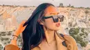 Liburan ke Turki tentu akan berasa kurang bila belum naik balon udara di Cappadocia. Destinasi wisata ini menjadi salah satu spot wajib bagi para selebriti saat liburan ke Turki. (Liputan6.com/IG/@sorayarasyid12)