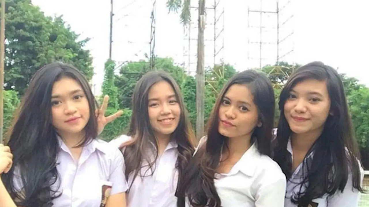 [Bintang] Gaya anak SMA