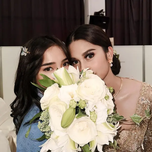 Didoakan Segera Susul Sahabat, Ini 6 Potret Persahabatan Fuji dan Azizah Salsha