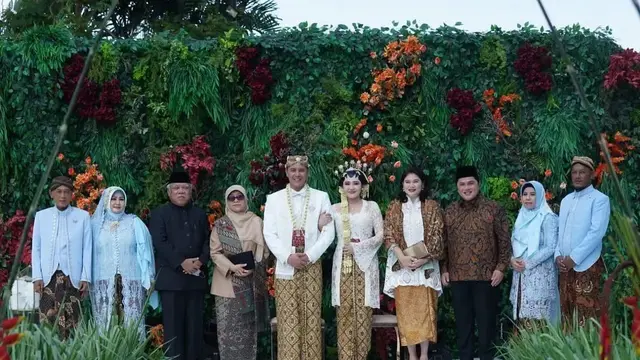 6 Potret Artis di Pernikahan Via Vallen, Gayanya Curi Perhatian