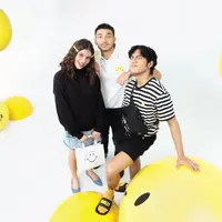 Koleksi outfit dari Obermain x Smiley sambut tahun baru 2023 dengan penuh senyuman (instagram/obermainid)