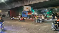 Pos Slipi Kembali Jadi Sasaran Massa, Polisi Tambah Personel BKO