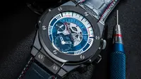 Jam tangan Big Bang Unico Retrograde Chronograph didesain dengan warna bendera tuan rumah Piala Eropa 2016 Prancis