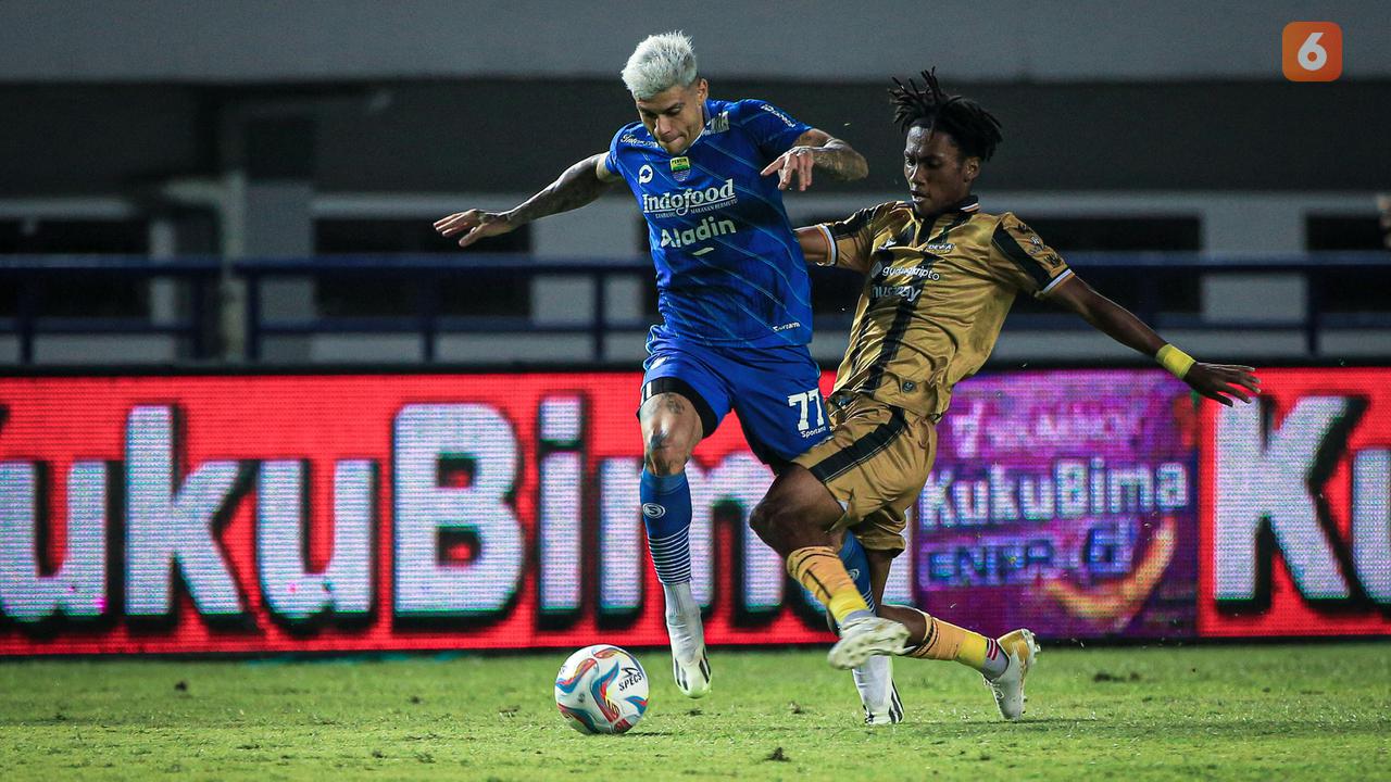 Persib Bandung vs Dewa United - BRI Liga 1 2023/2024