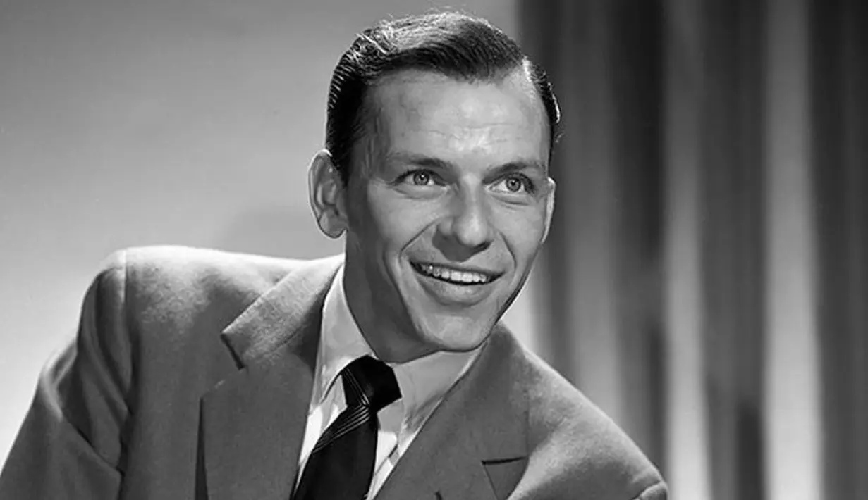 Ingin tenggelam dalam suasana Valetine dengan lantunan musik jazz? Coba berikan Frank Sinatra kesempatan untuk memanjakan telinga dan hatimu lewat My Funny Valentine. (Billboard)