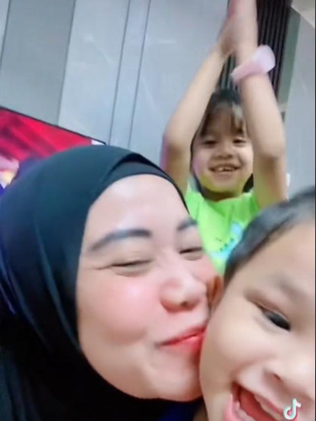 5 Momen Puput Mantan Istri Doddy Soedrajat Silaturahmi ke Rumah Haji Faisal