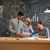 Tidak semua orang bisa kamu jadikan mentor. Jangan sampai kamu salah memilih guru dalam berbisnis. | via: startupshk.com