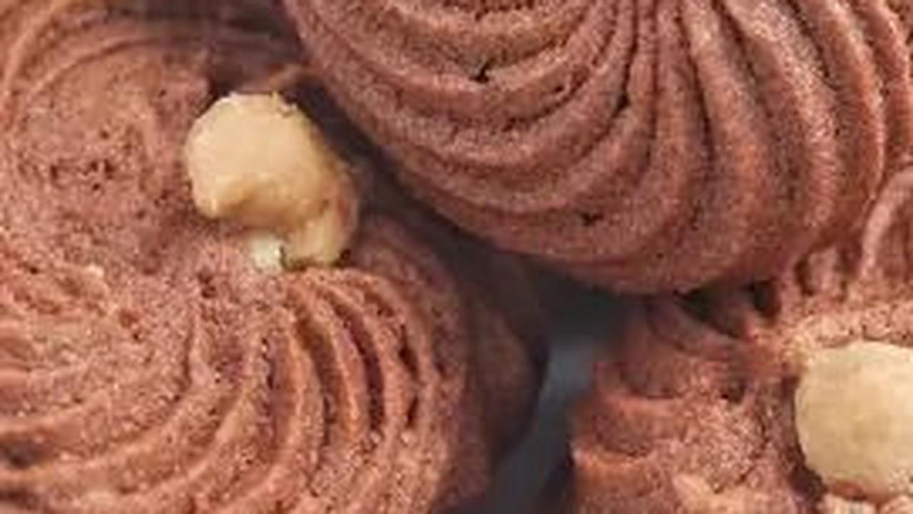 2. Kue Sagu Coklat