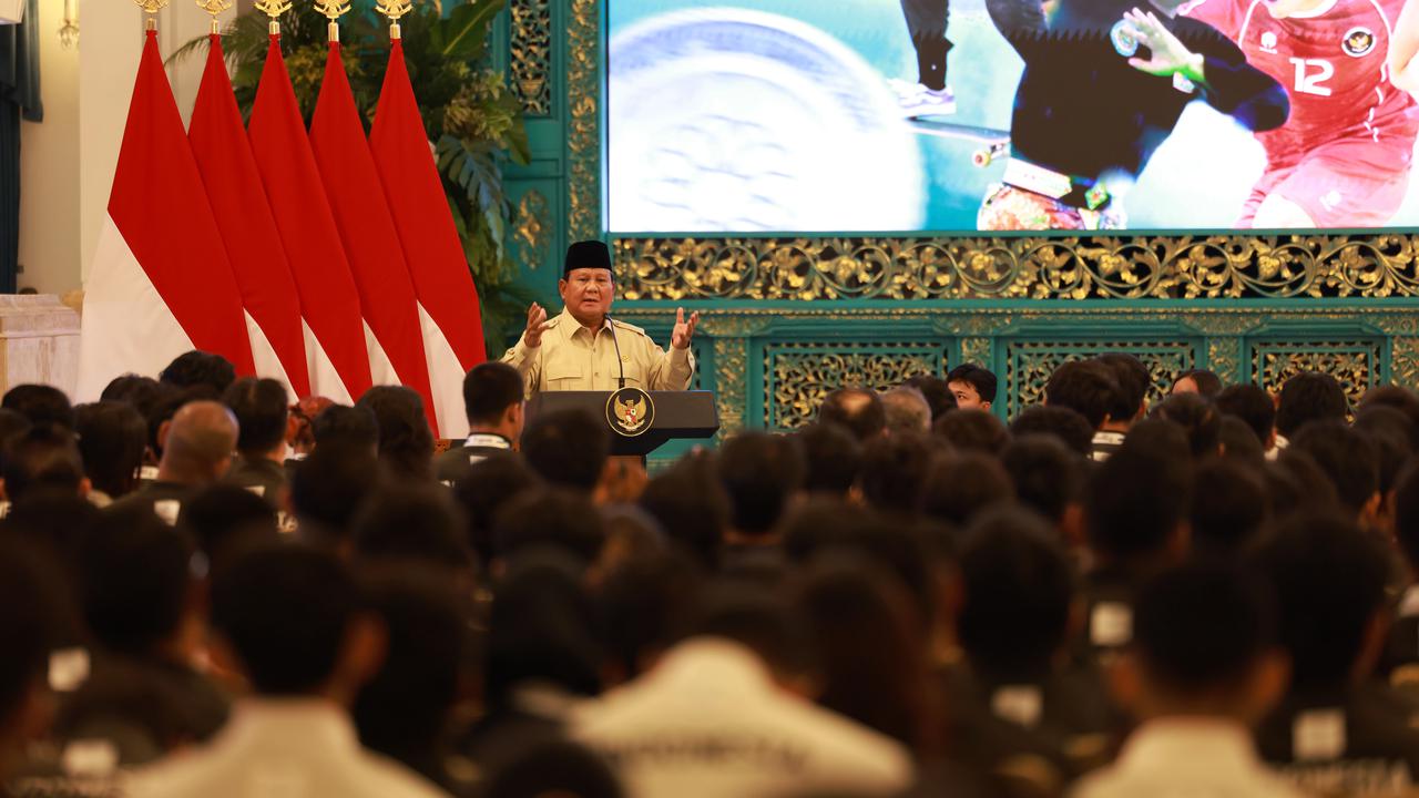 Beri Bonus ke Atlet SEA Games, Prabowo: Gunakan untuk Tabungan Masa Depan
