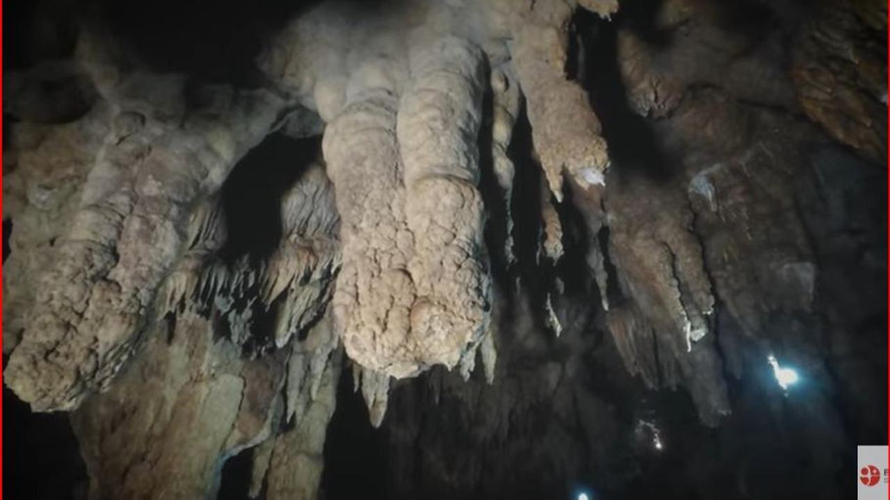 Menjelajahi Keindahan Goa Barat di Kebumen, Punya 100 Air Terjun dan Punya Julukan "Superman's Big Sister"