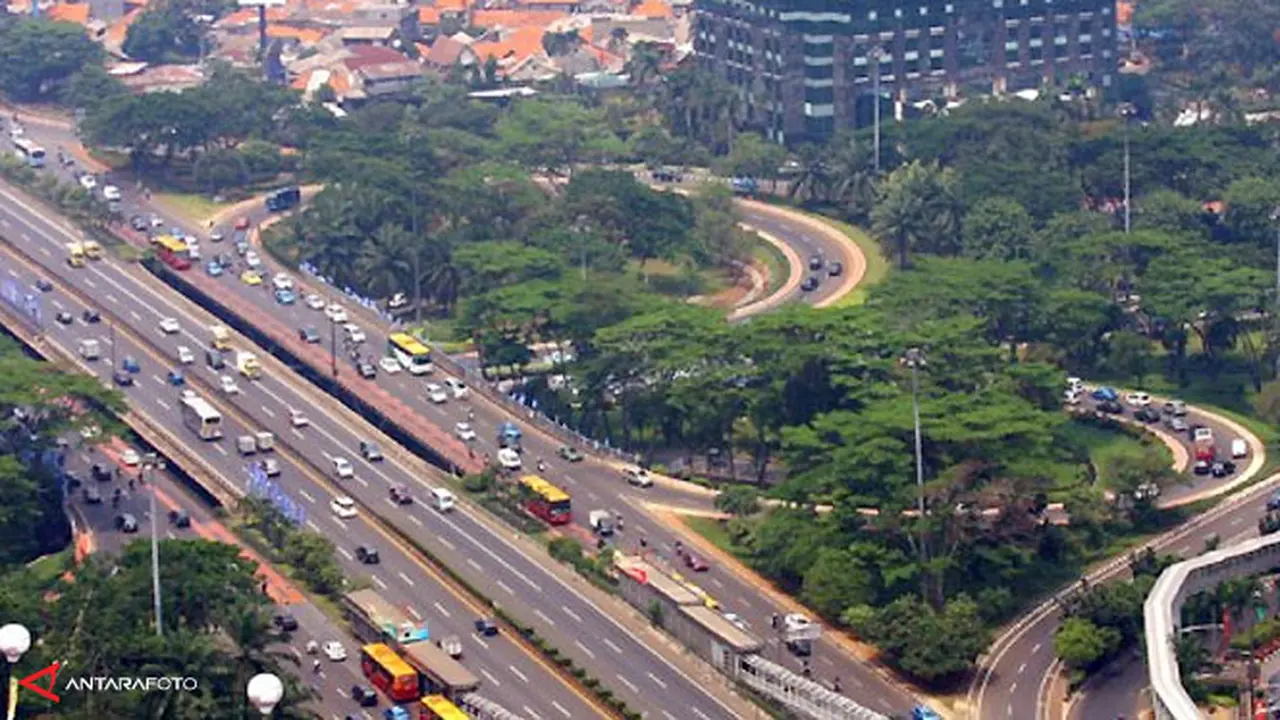 jembatan-semanggi-130918c.jpg