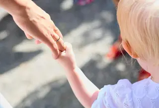 Penggunaan larangan yang terlalu sering terkadang dapat membuat anak menjadi kurang peka terhadap arahan (Sumber: Pexels.com)
