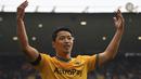 Selebrasi striker Wolverhampton Wanderers, Hwang Hee-chan setelah menjebol gawang Liverpool pada laga pekan kelima Premier League 2023/2024 di Molineux Stadium, Wolverhampton, Sabtu (16/9/2023) malam WIB. (AP Photo/Rui Vieira)