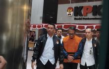 Penampakan Kepala Bea Cukai Kediri Saat Ditahan KPK