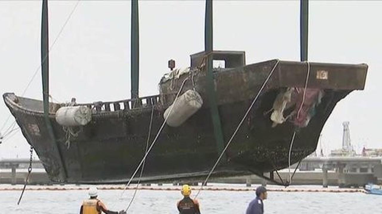 22 Mayat ditemukan sudah membusuk di puluhan kapal Jepang