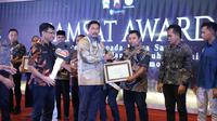 Kepala Badan Pengelolaan Pendapatan Daerah (Bapenda) Provinsi Jawa Tengah, Nadi Santoso dalam acara penghargaan Samsat Award, di Gedung Gradhika Bhakti Praja, Kota Semarang, Jumat, 24 januari 2025. (Foto: Istimewa)