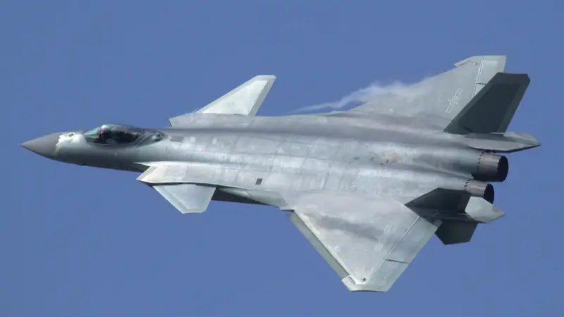 Jet tempur siluman China Chengdu J-20 (Wikimedia Commons)