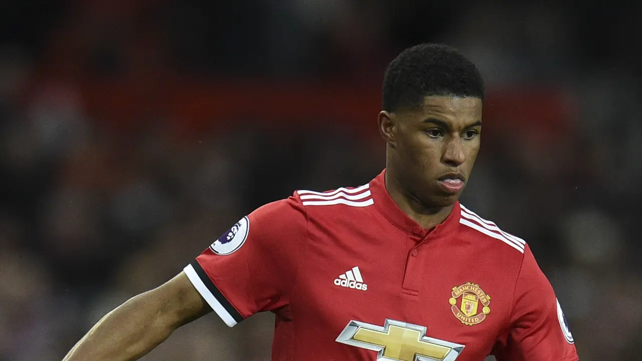 10 Bintang Sepak Bola yang Dicintai oleh Fans Rival