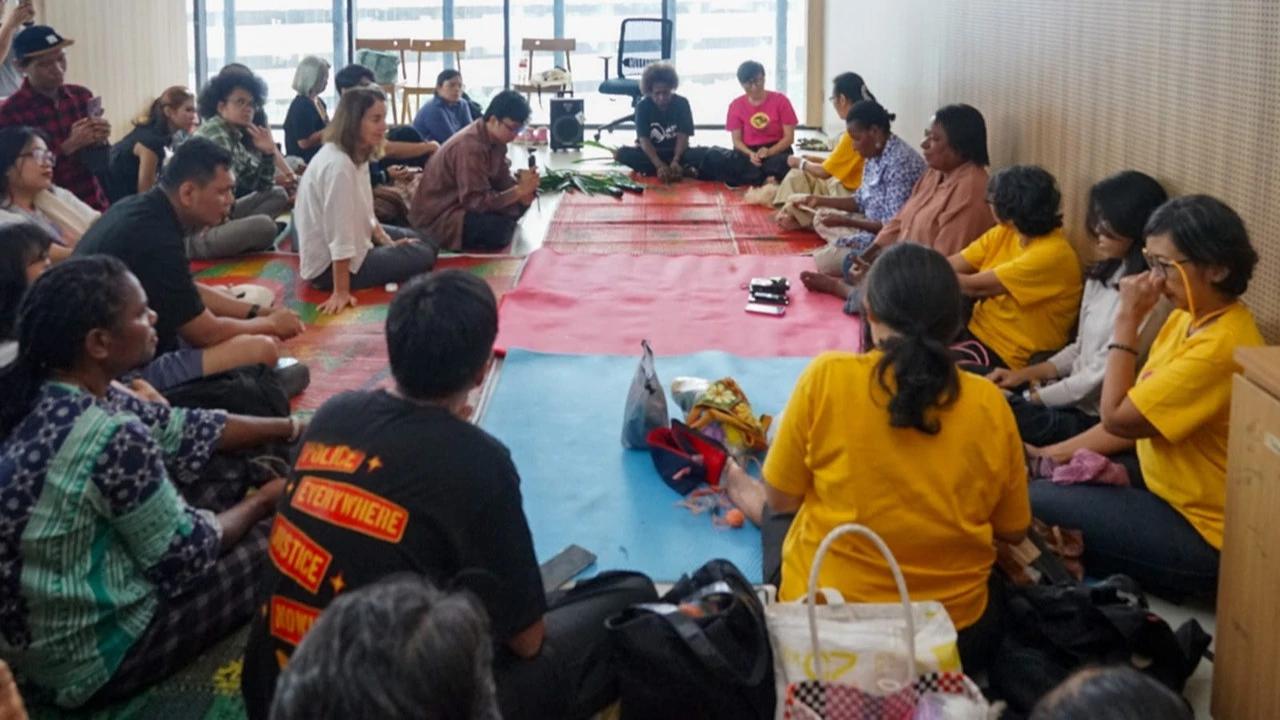 Suara Mama-Mama Papua Menjaga Ruang Hidup