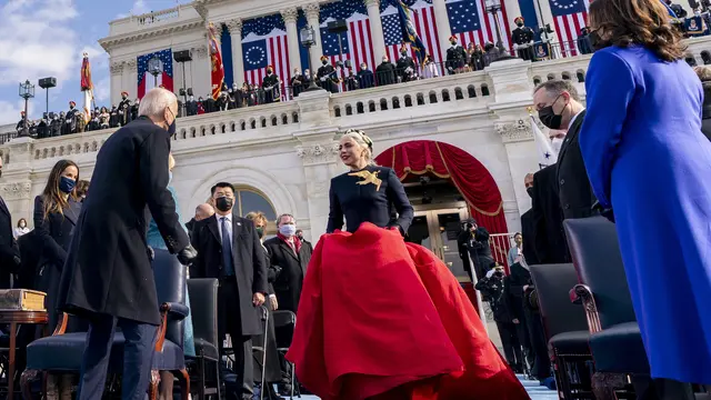 Parade Busana Wanita di Pelantikan Presiden AS, dari Jill Biden sampai Michelle Obama