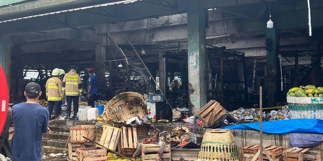 7 Fakta Terkait Kebakaran di Pasar Induk Kramat Jati, Pedagang 350 Kios Rugi