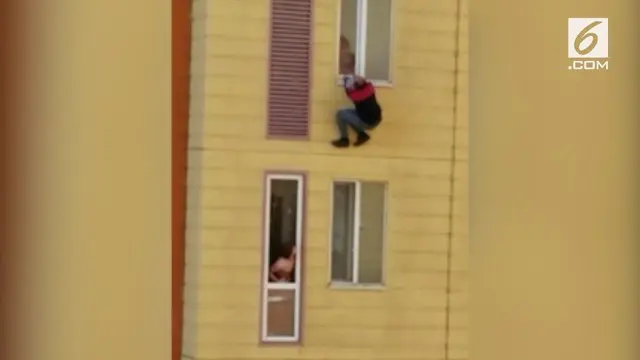 Karena perkara tidak diizinkan keluar apartemen, pria ini rela melompat dari lantai 5.
