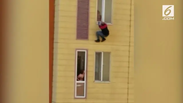 VIDEO: Tak Boleh Keluar, Suami Lompat dari Apartemen