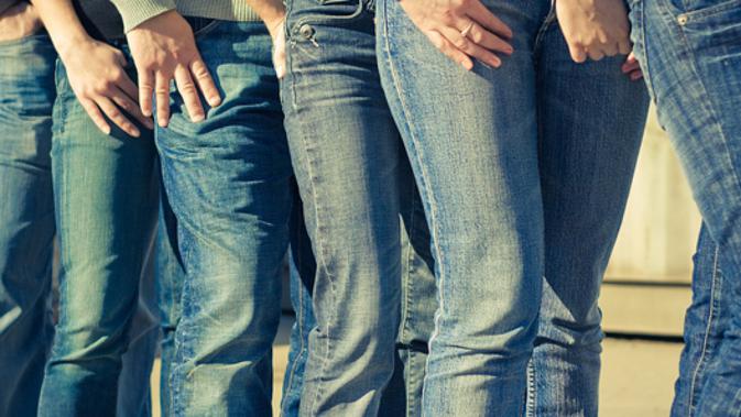 Tengok Perubahan Celana Jeans dari Dulu Hingga Sekarang 