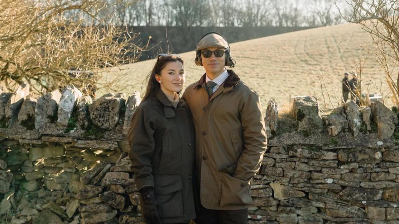 Pose Mesra Prince Mateen dan Anisha Rosnah di Anniversary Pertama Jadi Sorotan