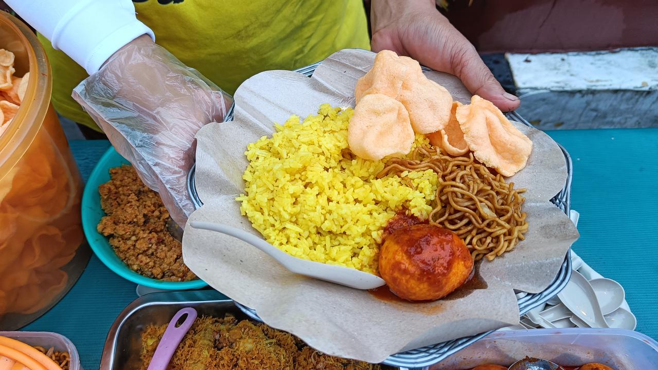 Serunya Berburu Sarapan Nasi Kuning Rp3 Ribu di Cianjur, Ternyata Penjualnya Konglomerat Terkenal