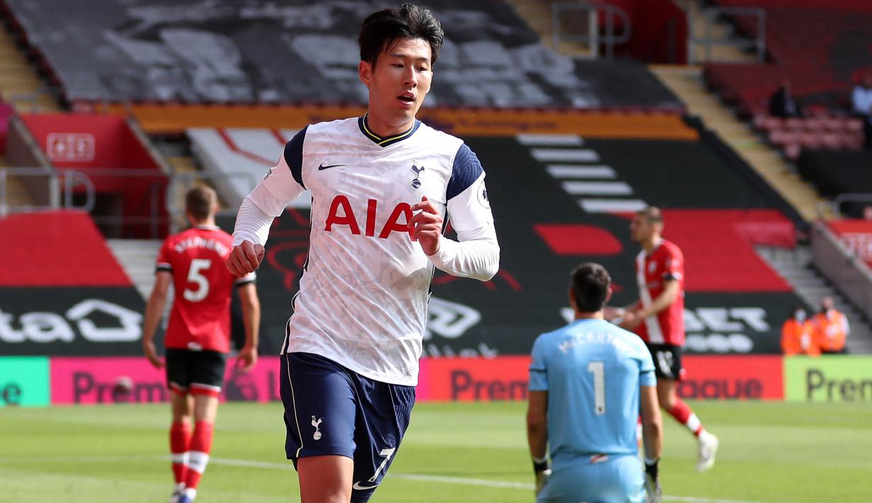 <p>Southampton. Dari total 15 kali pertemuan dengan Southampton di semua ajang, Son Heung-min berhasil mencetak 12 gol dan 5 assist serta membawa Tottenham Hotspur 9 kali menang, 3 kali imbang dan 3 kali kalah. Ia berhasil membuat quattrick ke gawang Southampton di pekan ke-2 Liga Inggris musim 2020/2021, 20 September 2020 dalam laga yang berkesudahan 5-2. (AFP/Pool/Catherine Ivill)</p>