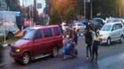 Lampu Mati, Pejalan Kaki Rugi