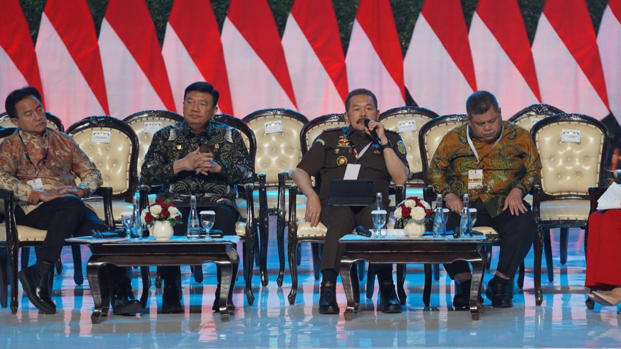 VIDEO: Nada Tinggi, Jaksa Agung Ancam Pegawai Langgar Aturan "Kalian yang Saya Tindak!"