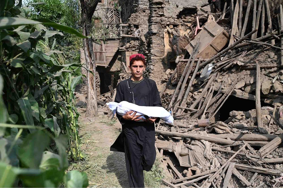 FOTO: Korban Gempa Afghanistan Timur Tembus 1.124 Jiwa, Ribuan Rumah Hancur