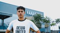 Rafael Struick resmi menjadi pemain Dewa United sejak Rabu (16/7/2025). (Bola.com/Hery Kurniawan).