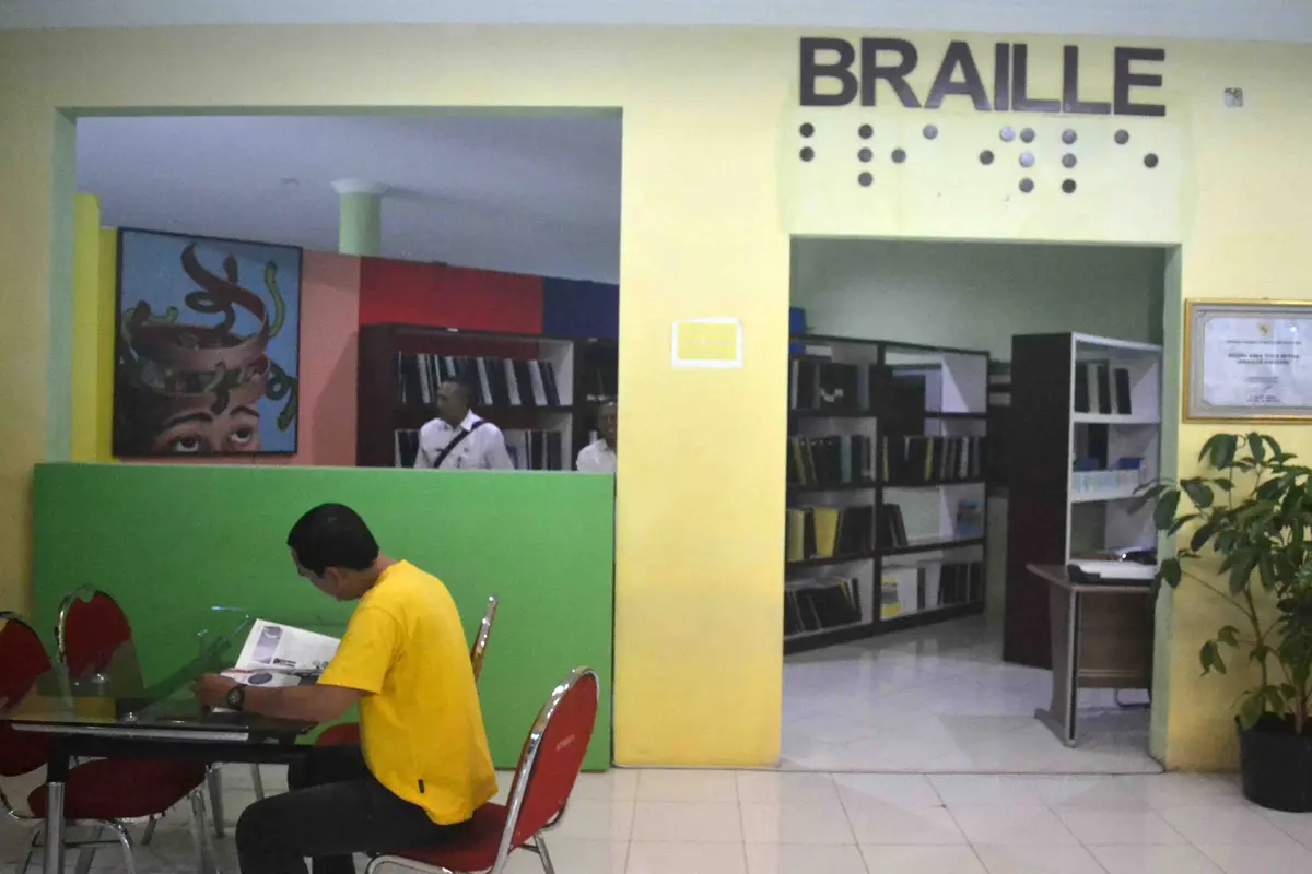 Pojok Braille di Perpusatakaan Kota Malang