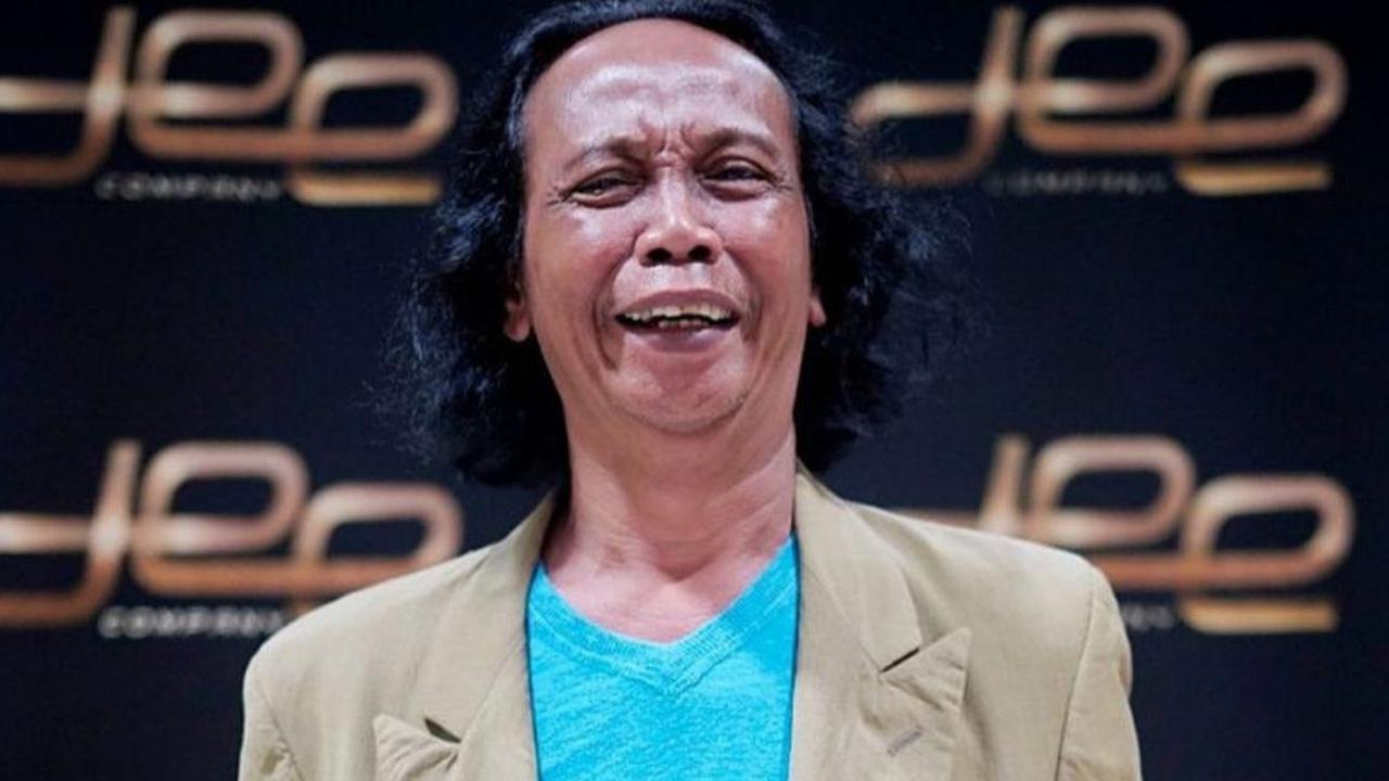 Menjelang acara, Mandra bahkan mengaku selalu diawasi selama hampir dua bulan.