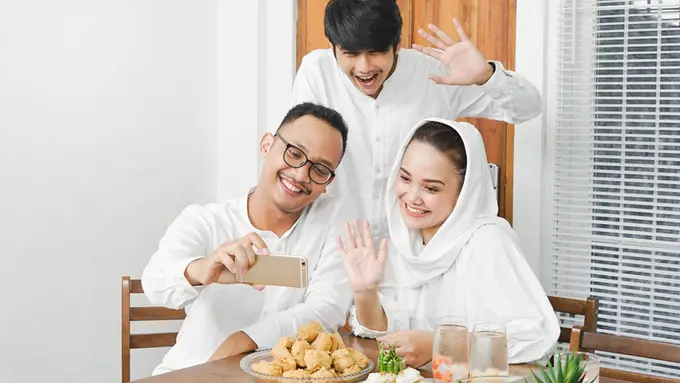 video call dengan keluarga