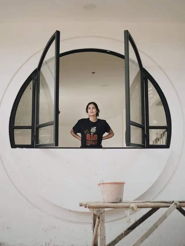 Potret Rumah Ringgo Agus yang Punya Jendela Unik